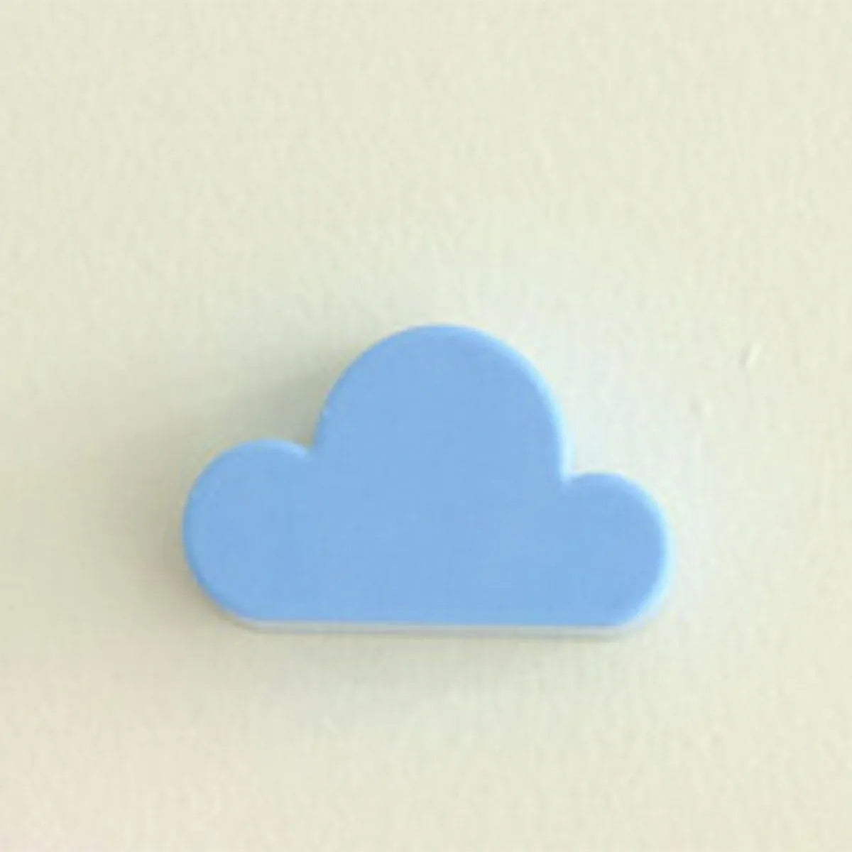 Weißer Wolken Magnet Schlüsselhalter für sichere Aufbewahrung