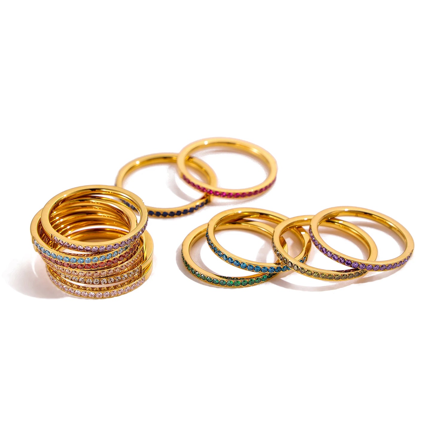 Goldfarbener Edelstahl Ring mit Mini Zirkon Herz Design für Frauen