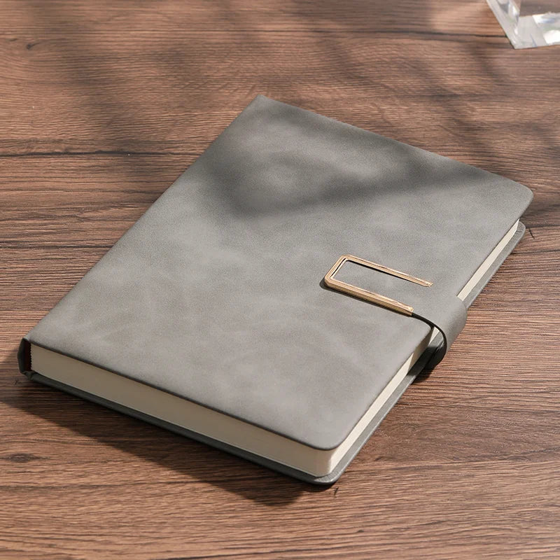 Elegantes A5 Leder-Notizbuch mit U-Schnalle, personalisiertes Softcover, 6 Farben