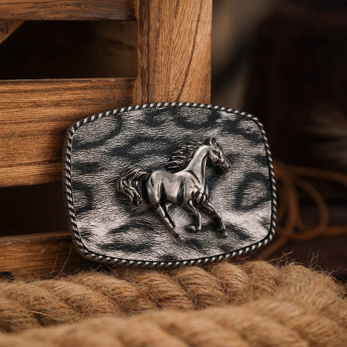 Einzigartige Western Gürtelschnalle aus Metall für besonderen Stil