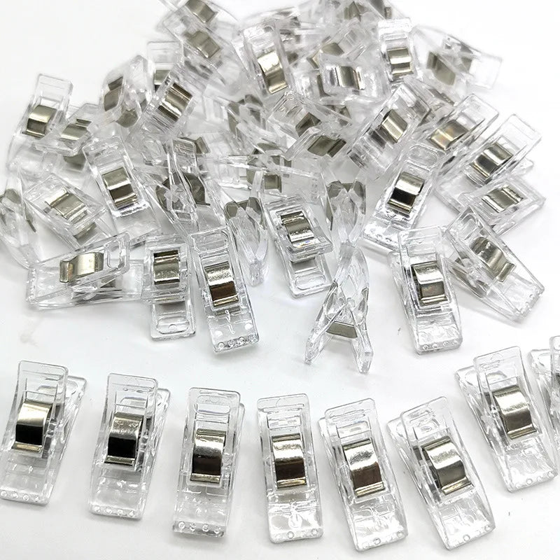 50 teiliges buntes Naehclips Set fuer vielseitige Anwendung