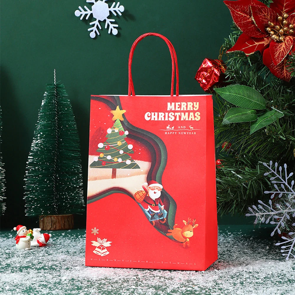 Festliche Geschenktüten aus Kraftpapier für Weihnachtsleckereien