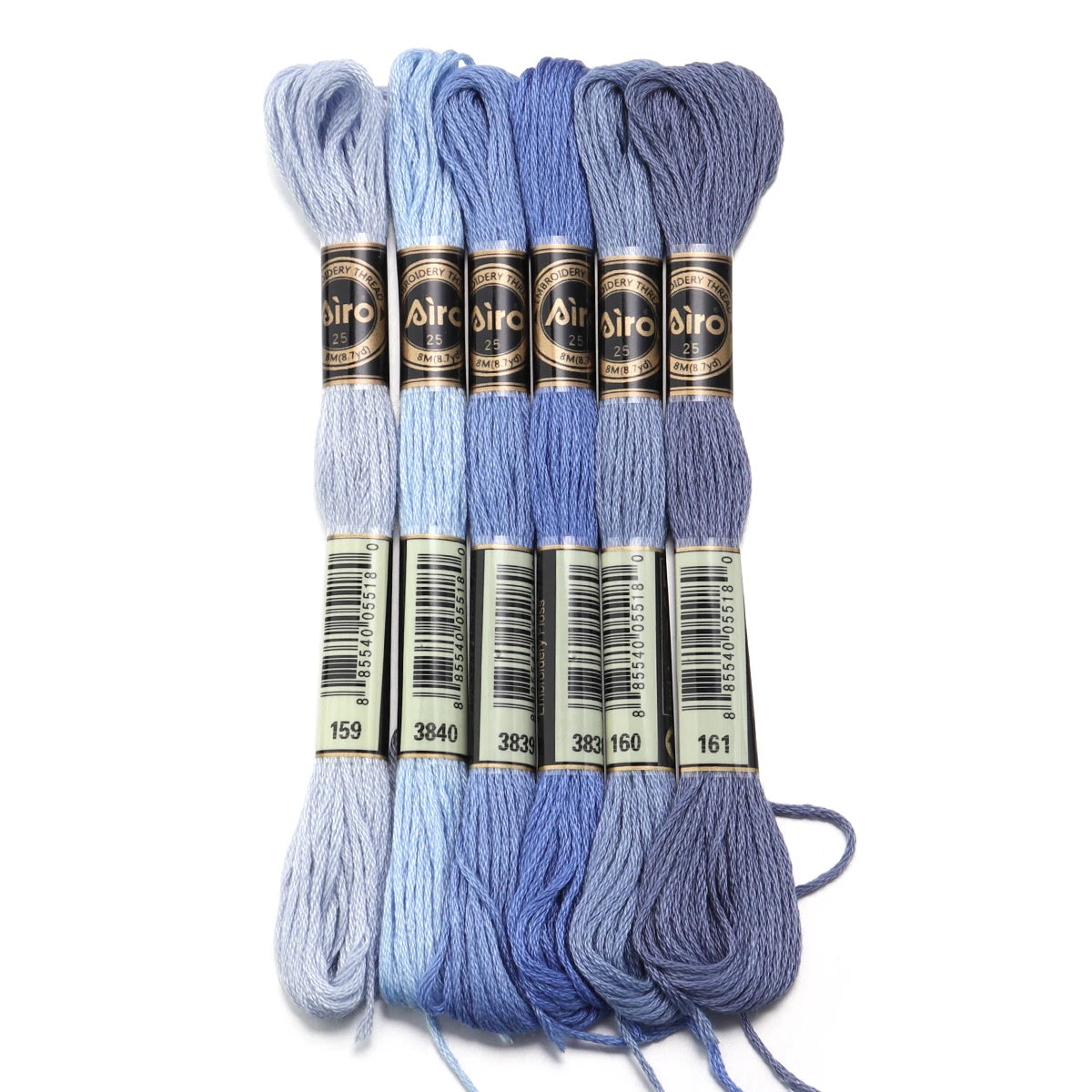 Umfangreiches Set Stickgarn für Handarbeiten mit bunten Farben