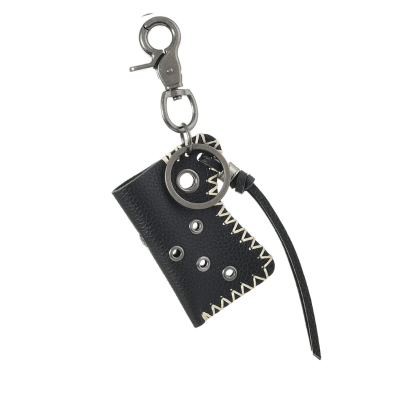 Lederschlüsselanhänger im Retro Stil mit robustem Edelstahlverschluss