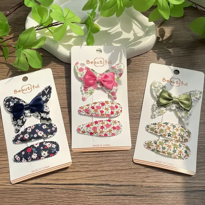 4-teiliges Haarschmuck Set für Mädchen mit Schmetterlingsdesign aus Polyester
