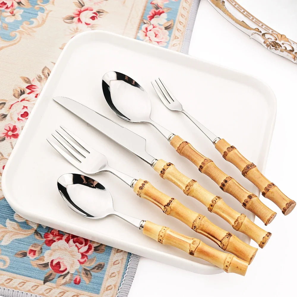Modernes 4/5-teiliges Besteckset mit schwarzem Bambusgriff und Edelstahl-Design