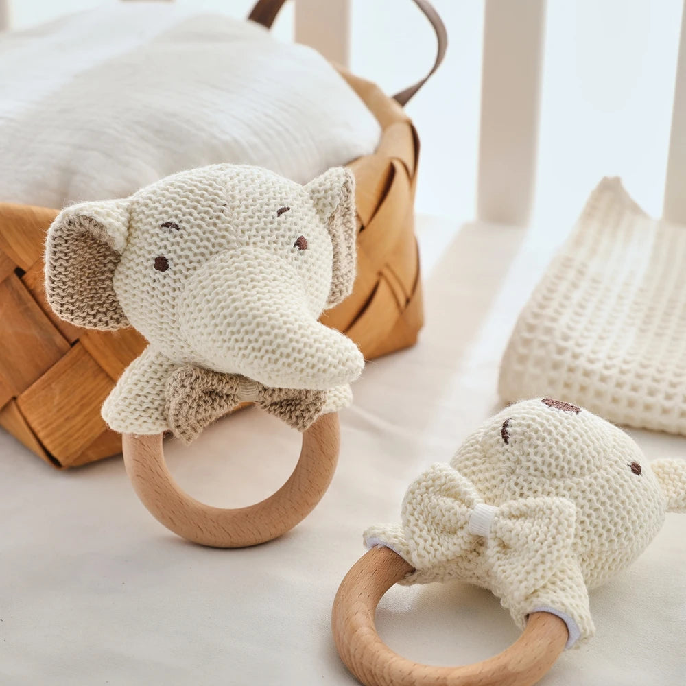 Natürliche Baby Rassel aus Holz mit süßem Bär Motiv-Yabubestshop