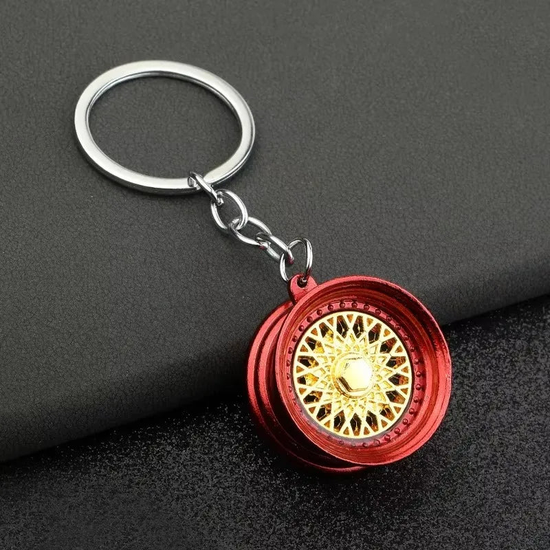 Robuster Edelstahl Schlüsselanhänger im Autoteile-Design – Perfektes Männergeschenk