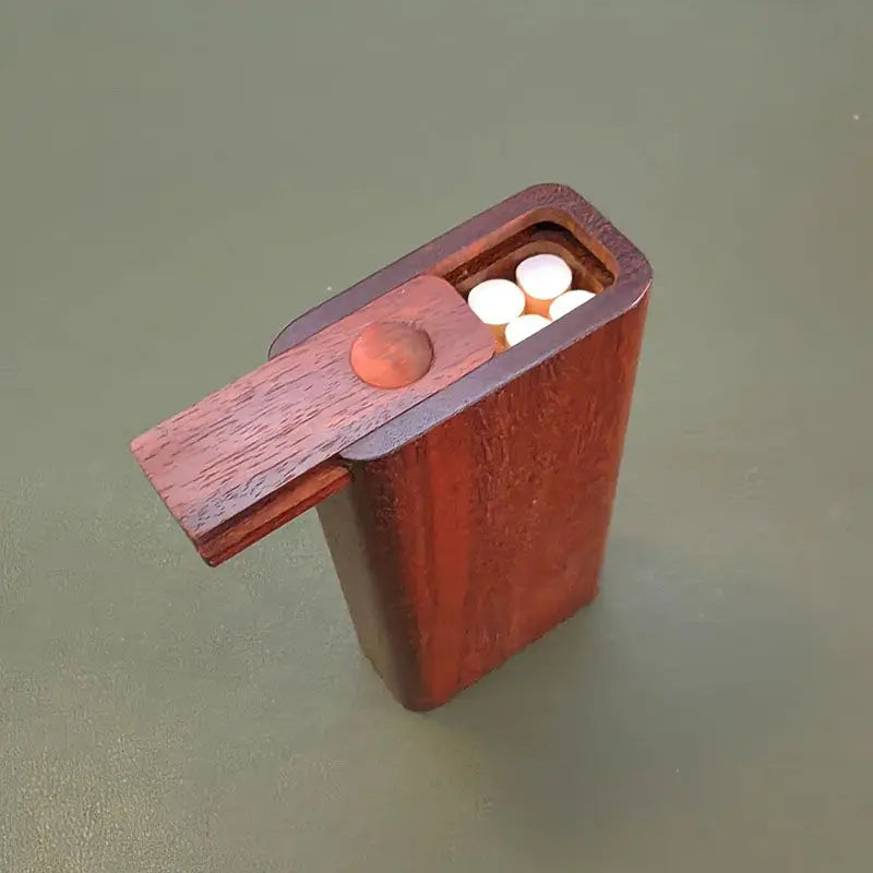 Handgefertigtes ausgehöhltes Sandelholz Zigarettenetui