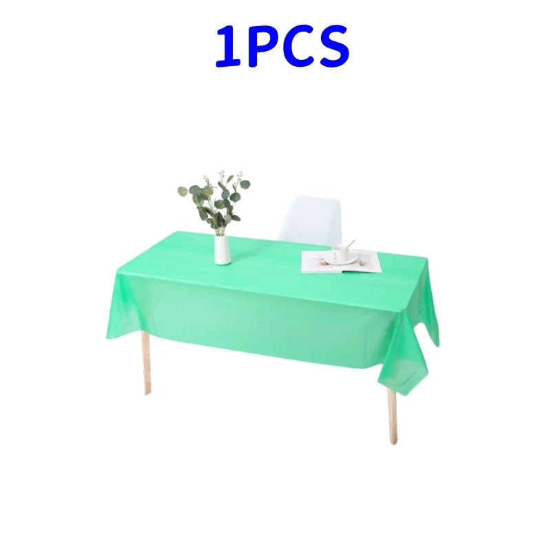 Praktische weiße Einweg-Tischdecke für Partys und Picknick