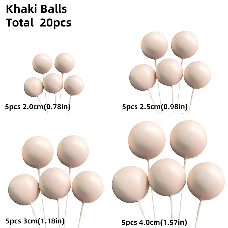 Bunte Kuchendekoration mit Dschungeltieren für Kinderpartys