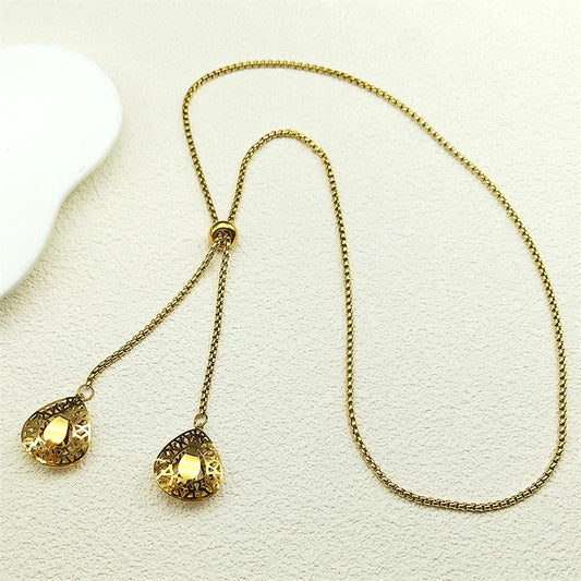 Edelstahl Kette mit hohlem Blumenanhänger und verstellbarer Länge 70cm