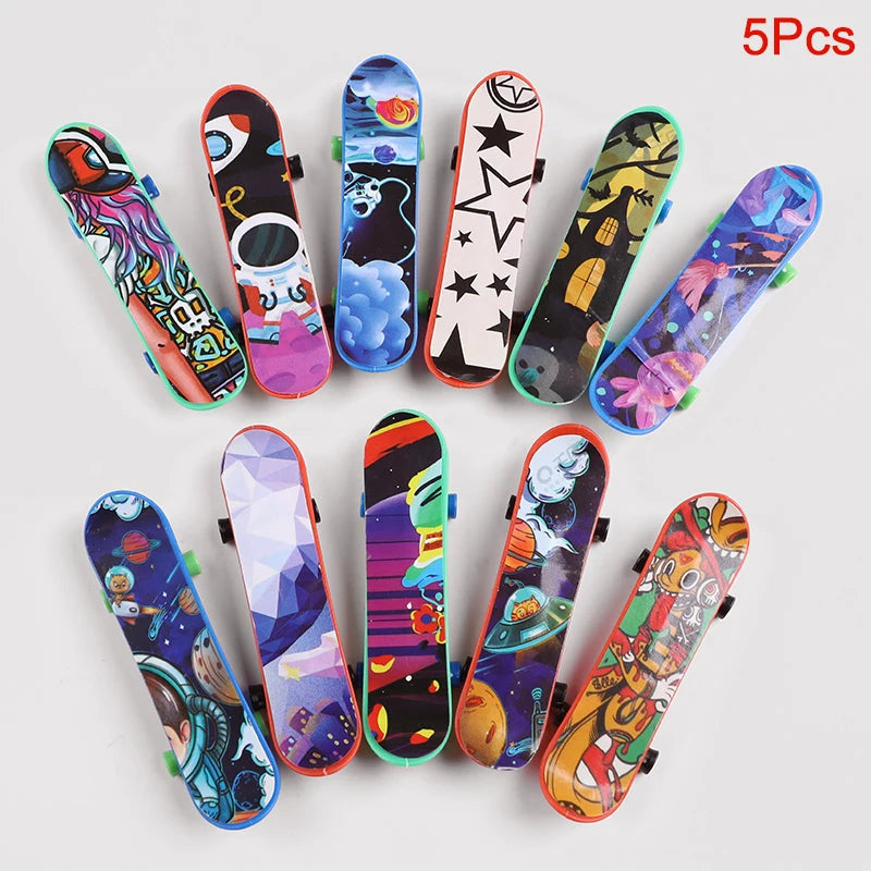 Fingerskateboard Set für Geschicklichkeit und Partyspaß