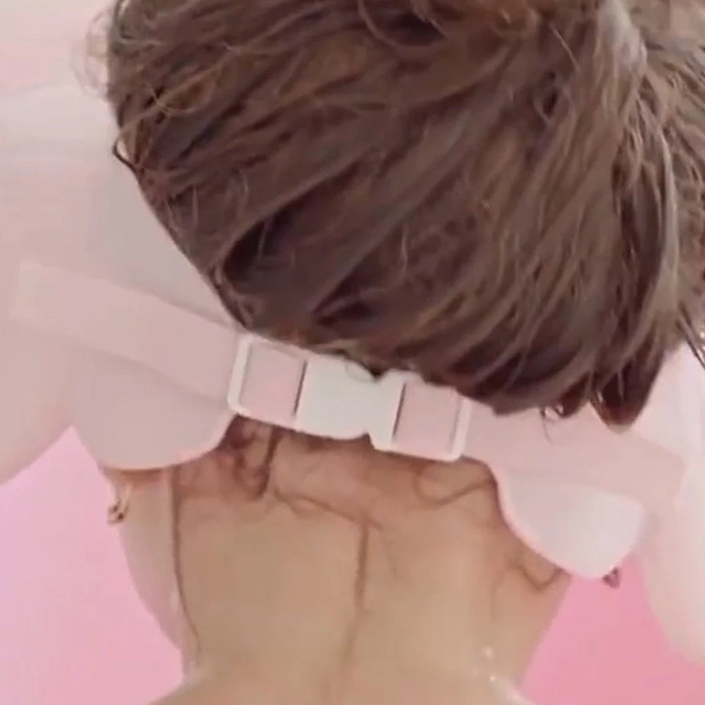 Stressfreies Baby-Baden: Einstellbare Shampoo Kappe mit Ohrschutz