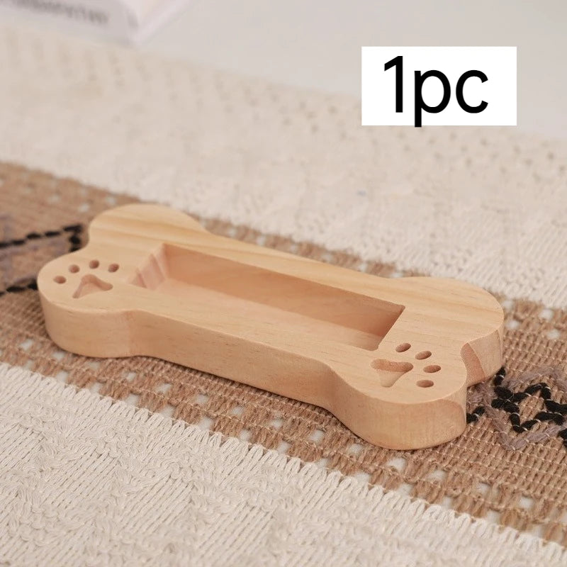 Praktischer Visitenkartenhalter aus Massivholz für den Schreibtisch