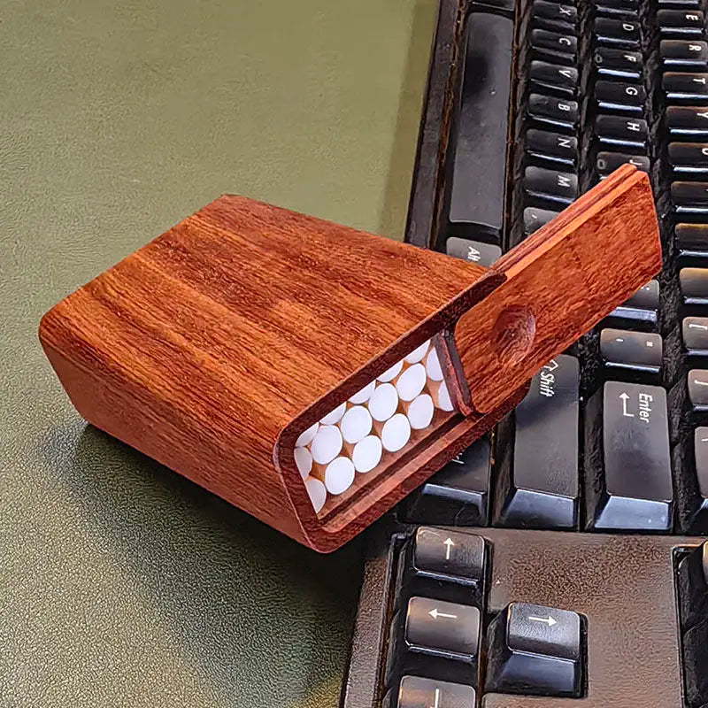 Handgefertigtes ausgehöhltes Sandelholz Zigarettenetui