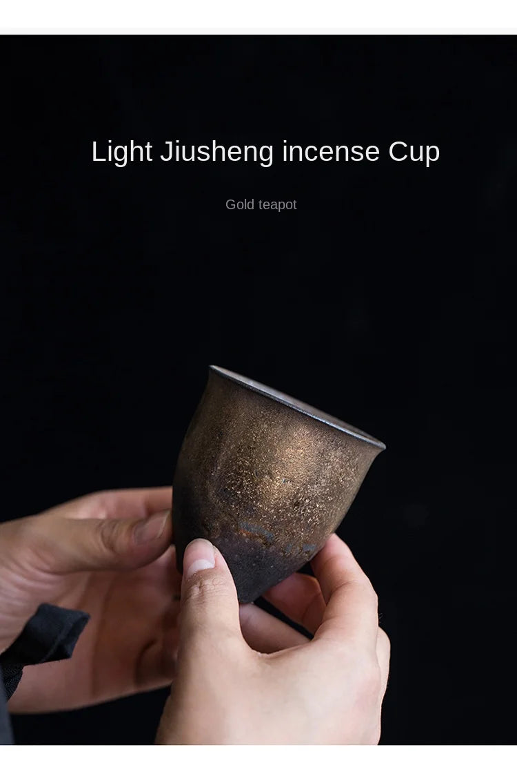 Handgemachte Keramik Teetasse mit Retro Vergoldung