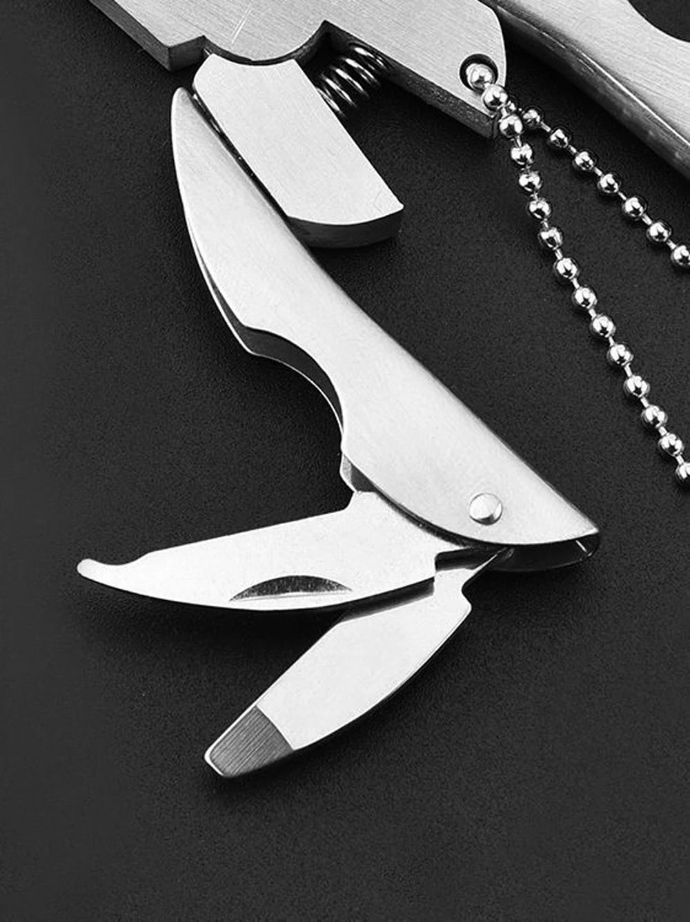 Robustes 6-in-1 Edelstahl Multitool: Zange, Messer, Schraubendreher, Outdoor
