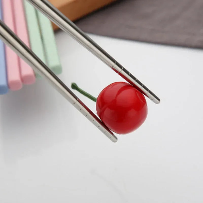 4 Paar Edelstahl Essstäbchen – Wiederverwendbar, Rutschfest, Leicht zu Reinigen