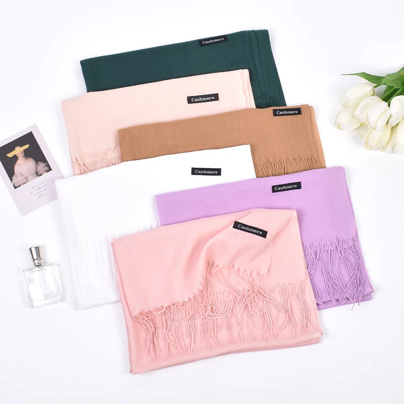 Weicher unifarbener Schal für Damen und Herren vielseitig kombinierbar