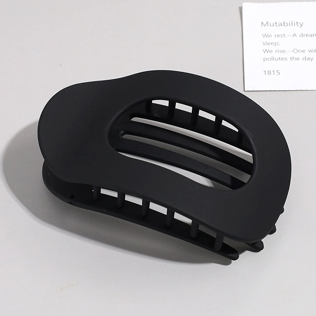 Matte ovale Haarklaue für Frauen – Sichere Frisuren und Eleganz