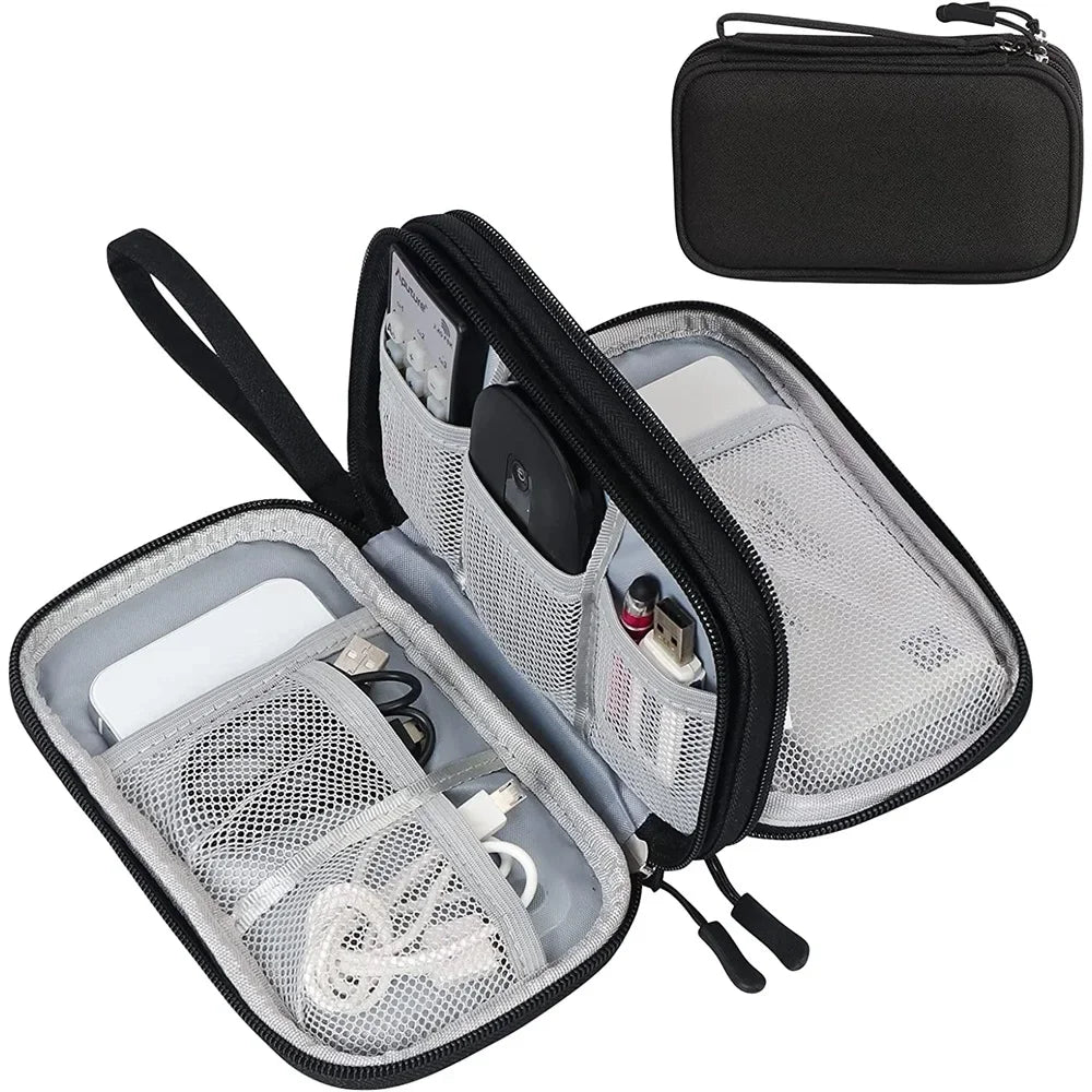 Wasserdichter Elektronik Organizer mit Doppeltem Stauraum für Kabel und Powerbank