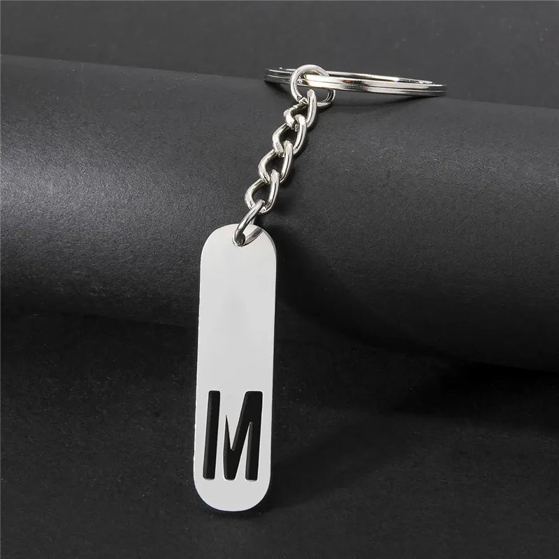 Edelstahl A-Z Buchstaben Schlüsselanhänger Metall Charm Unisex Geschenk