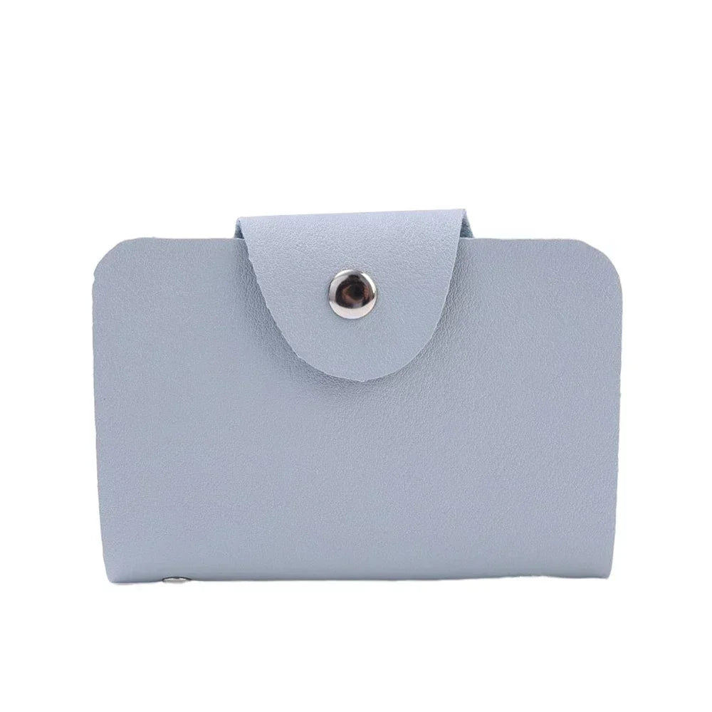 Schlankes Kartenetui aus PU-Leder mit Datendiebstahlschutz für 24 Karten