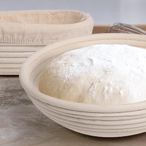 Handgefertigter Brotkorb aus natürlichem Rattan für Teiggärung