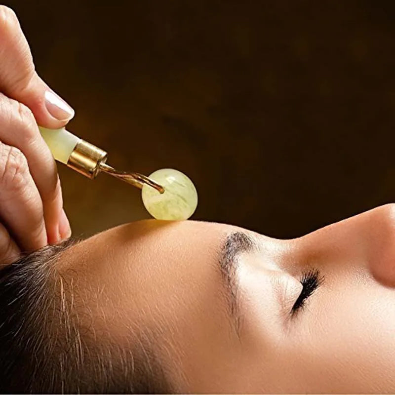 Jade Roller und Gua Sha Set für Gesichtsmassage gegen Alterserscheinungen