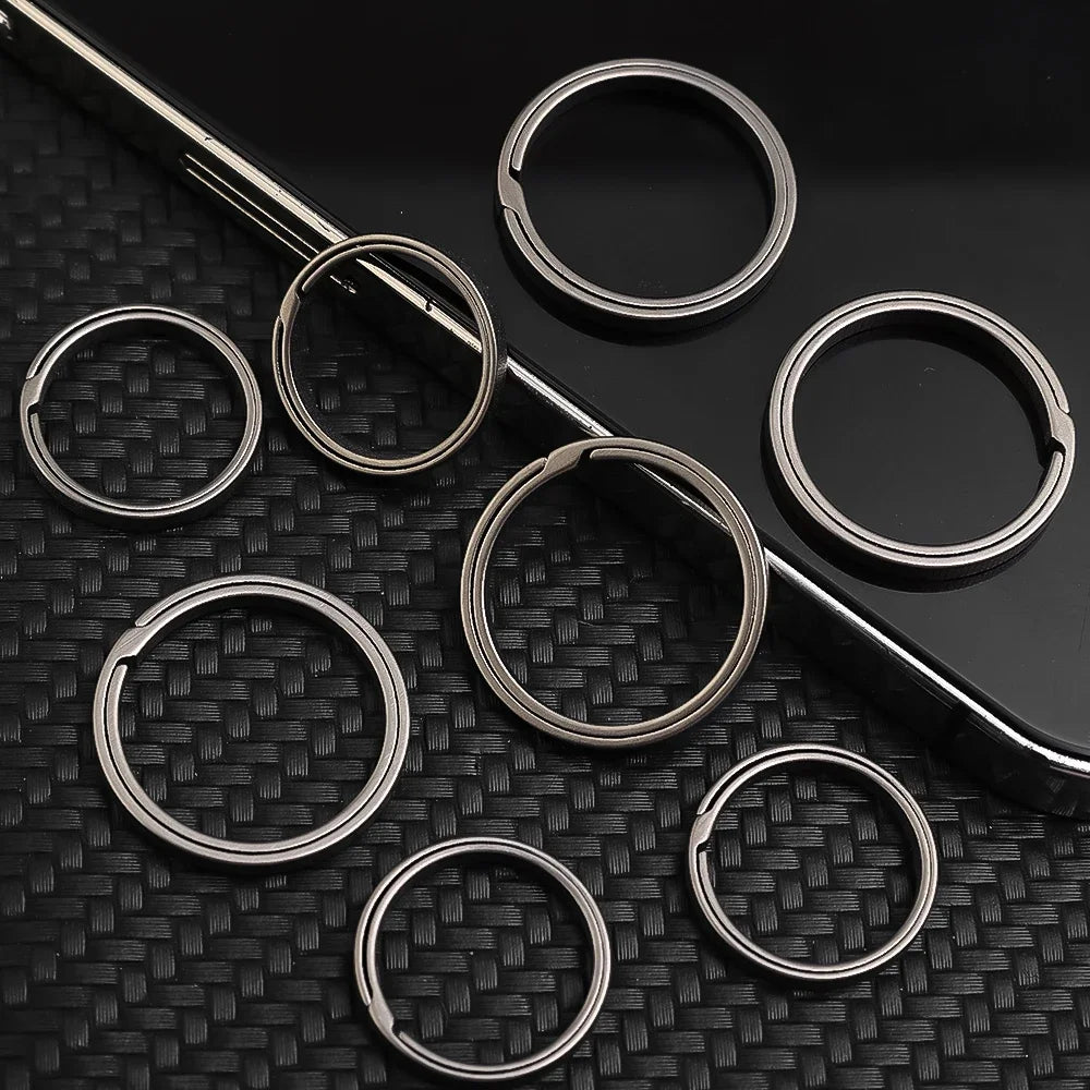 Schlüsselanhänger aus Titanlegierung mit sicherer O Schnalle für Männer-Yabubest - Home & More