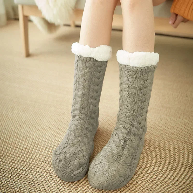 Fuzzy Thermosocke Damen warm rutschfest mit Plüschgriff in Hanffarben