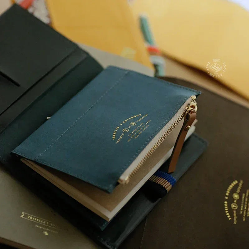 Wasserdichtes Reise-Notizbuch mit Reißverschlusstasche und Stiftetui