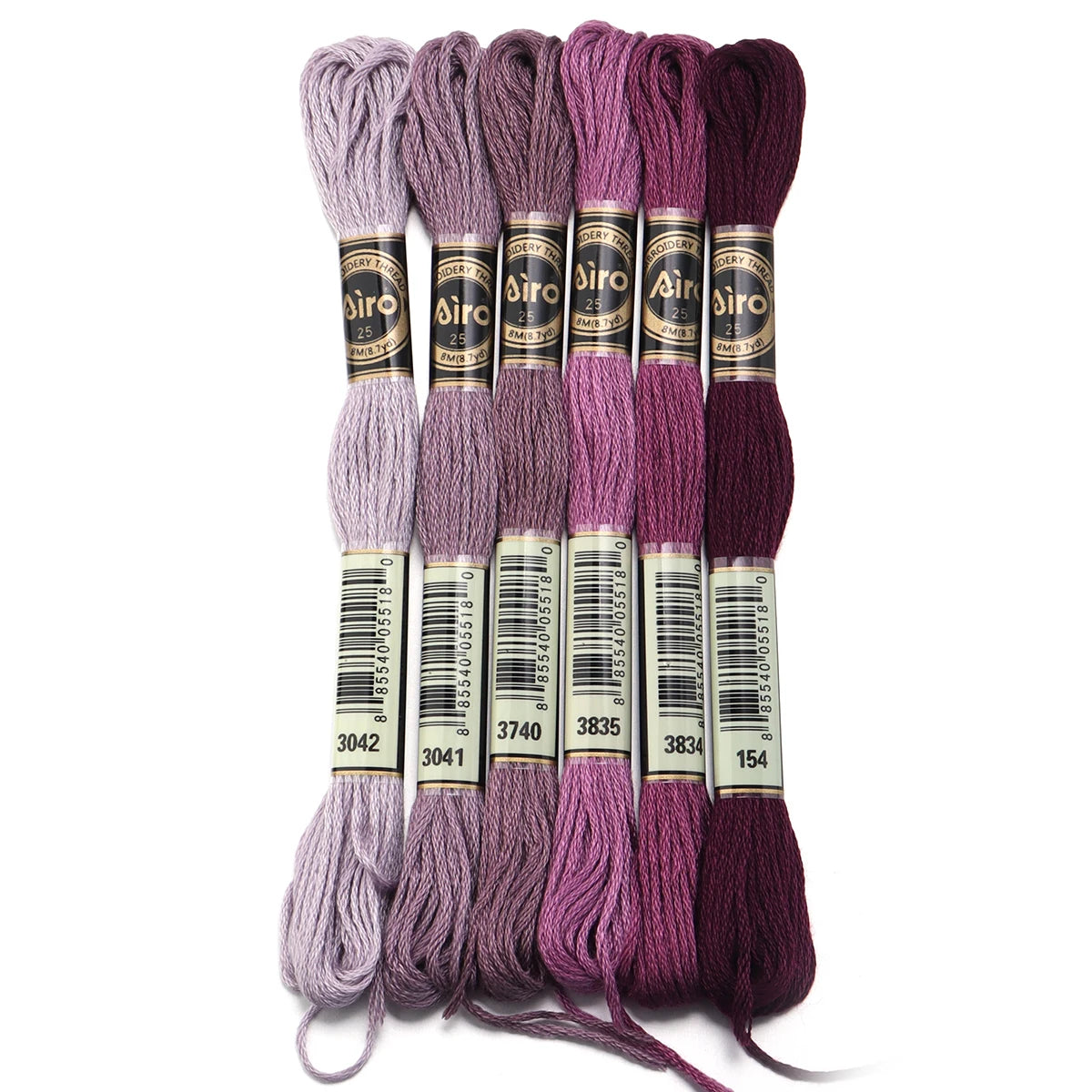 Umfangreiches Set Stickgarn für Handarbeiten mit bunten Farben