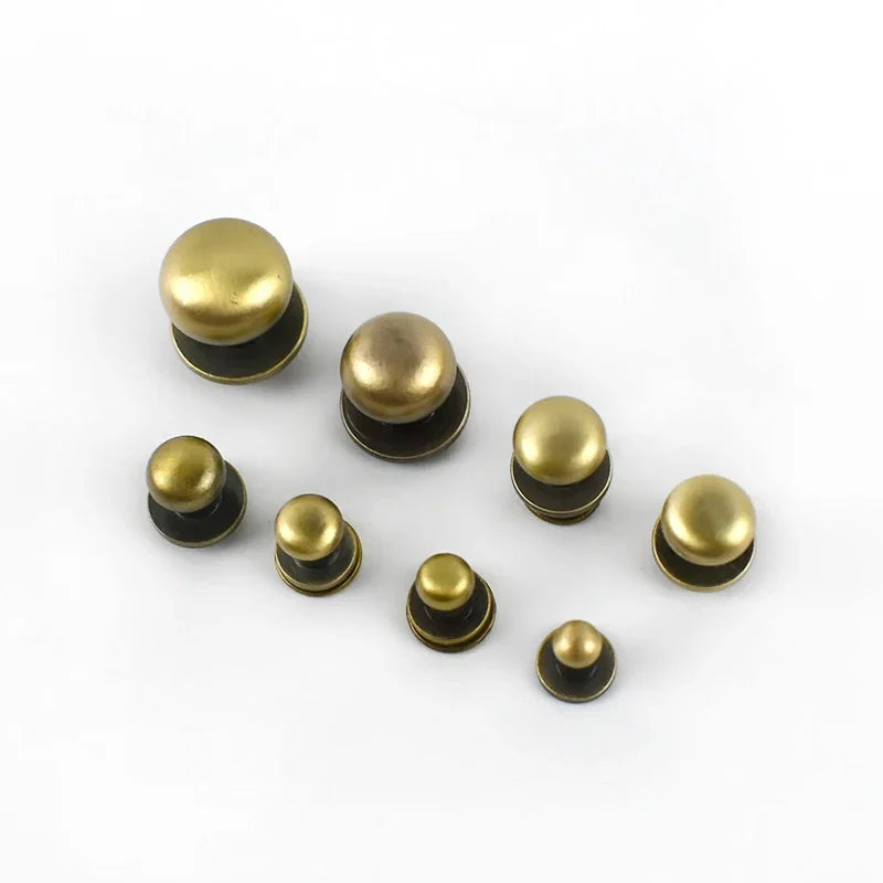 Vielseitige Metallnieten 4-12mm für Gürtel Taschen und DIY Projekte