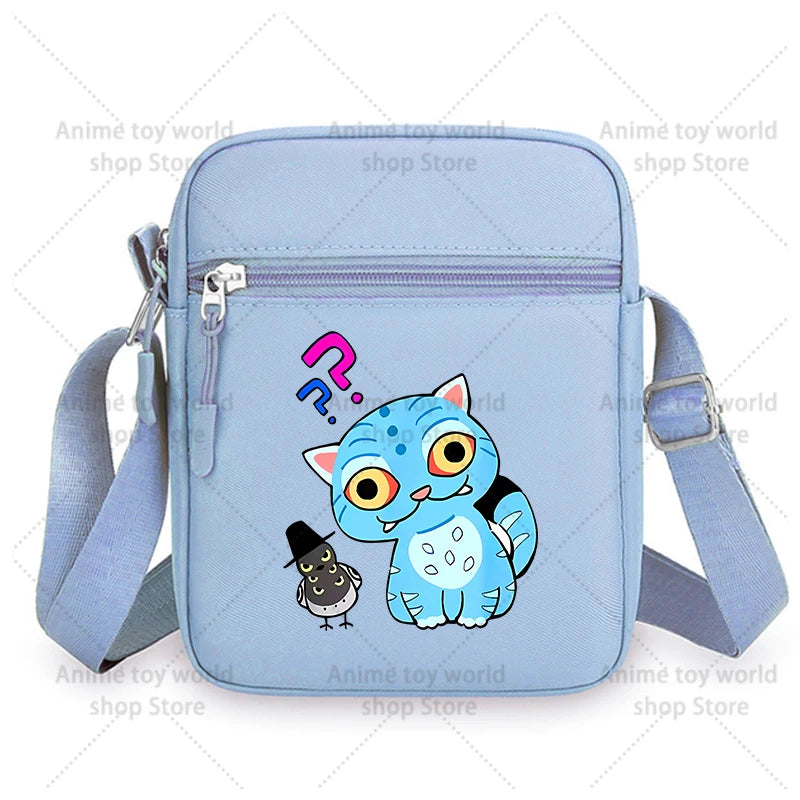 Kompakte Umhängetasche aus Nylon mit trendigem Anime Motiv für Mädchen