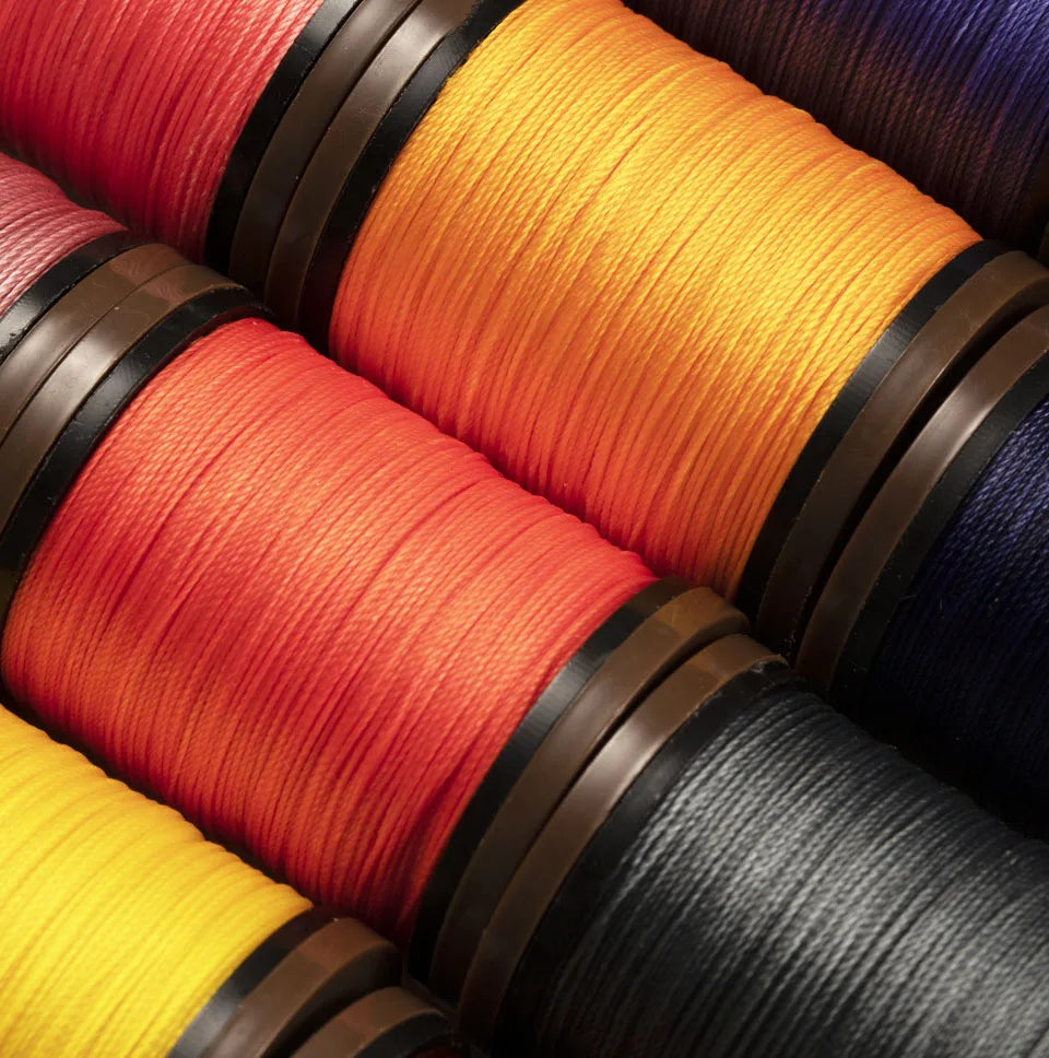 Robuster gewachster Polyesterfaden für Lederhandwerk und DIY Projekte