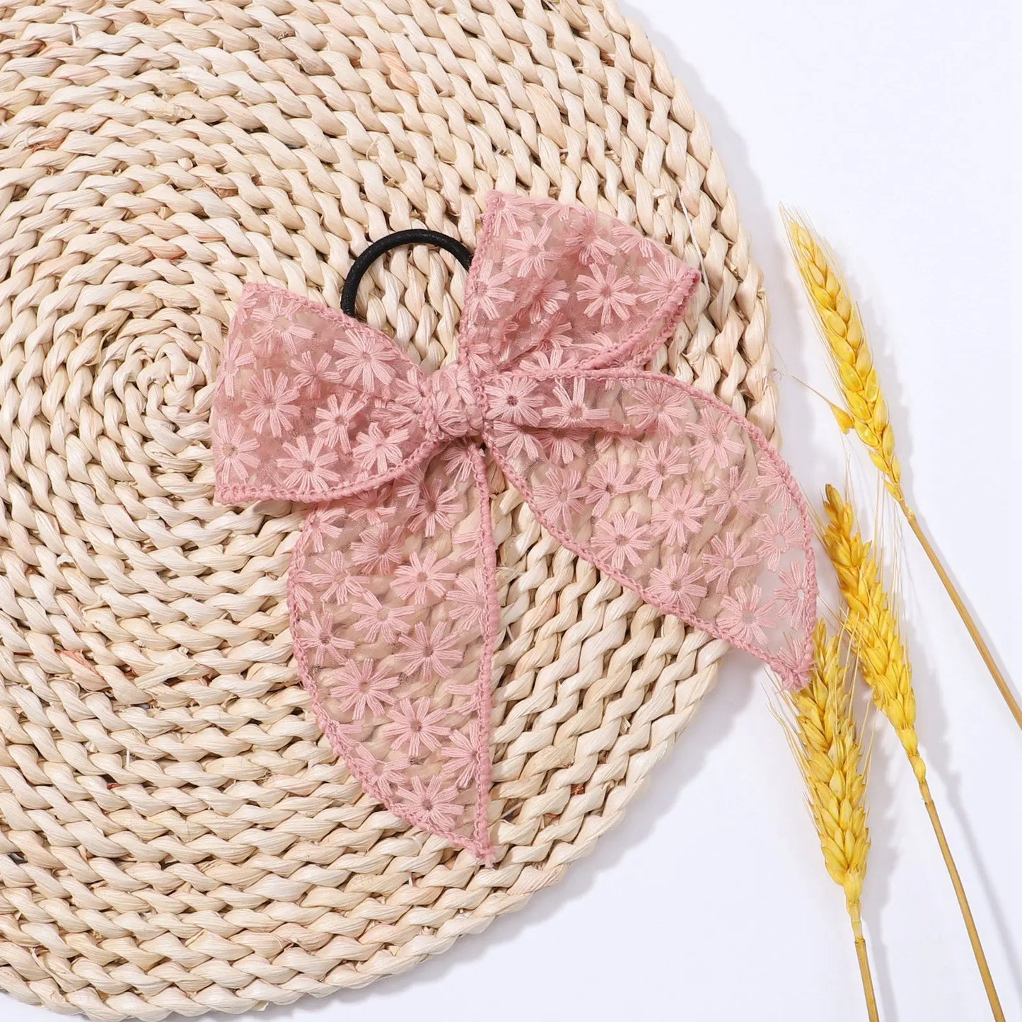 Zartes handgemachtes Spitzen-Haarband mit gestickten Blumen - Schleifen für Babys