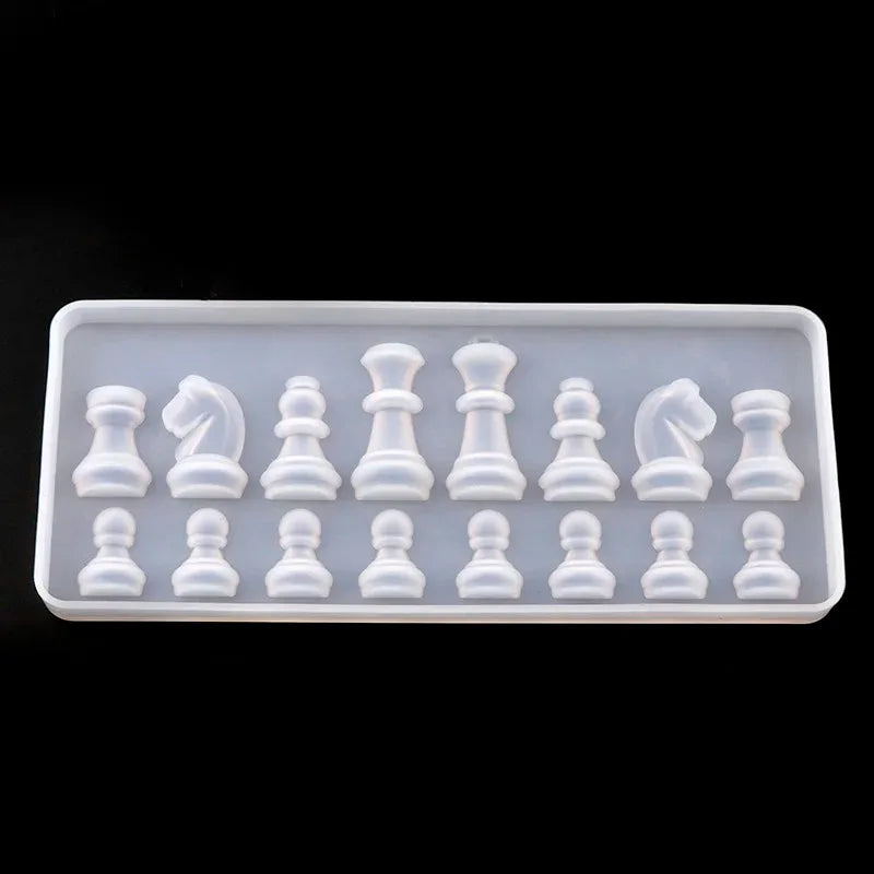 Silikonform für DIY Schmuck mit Schachmuster aus Kunststoff und Ton