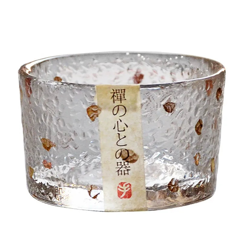 Exklusive Teeschale aus gehämmertem Glas mit Goldrand