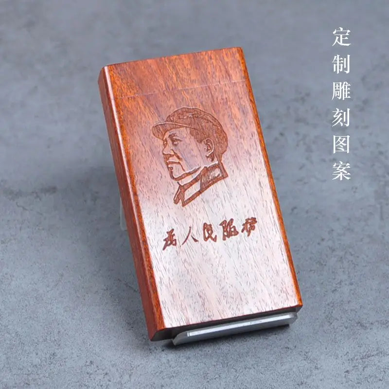 Handgefertigtes ausgehöhltes Sandelholz Zigarettenetui