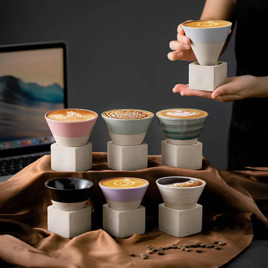 Retro Keramik Tasse in Dreieckiger Kegelform für Tee und Kaffee