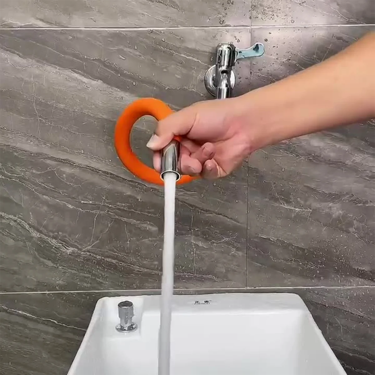 Flexible Wasserhahnverlängerung Edelstahl mit 720° Drehung 20-50 cm