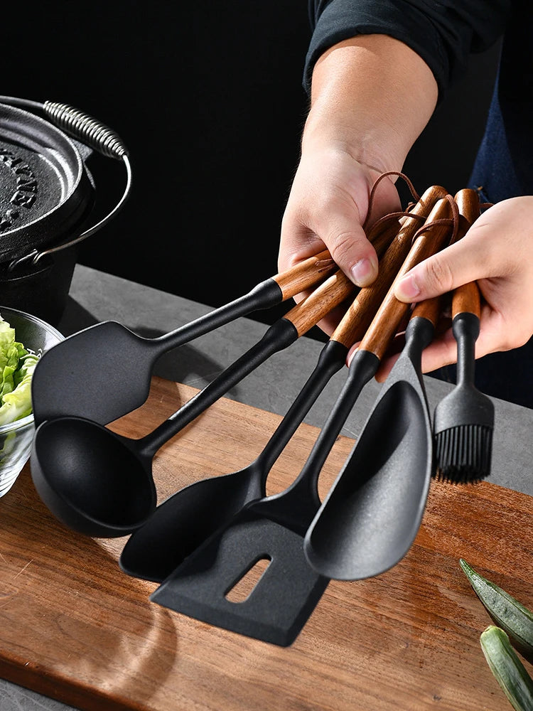 7 teiliges Silikon Kochwerkzeugset mit Holzgriff Schwarz für die Küche-Yabubest - Home & More