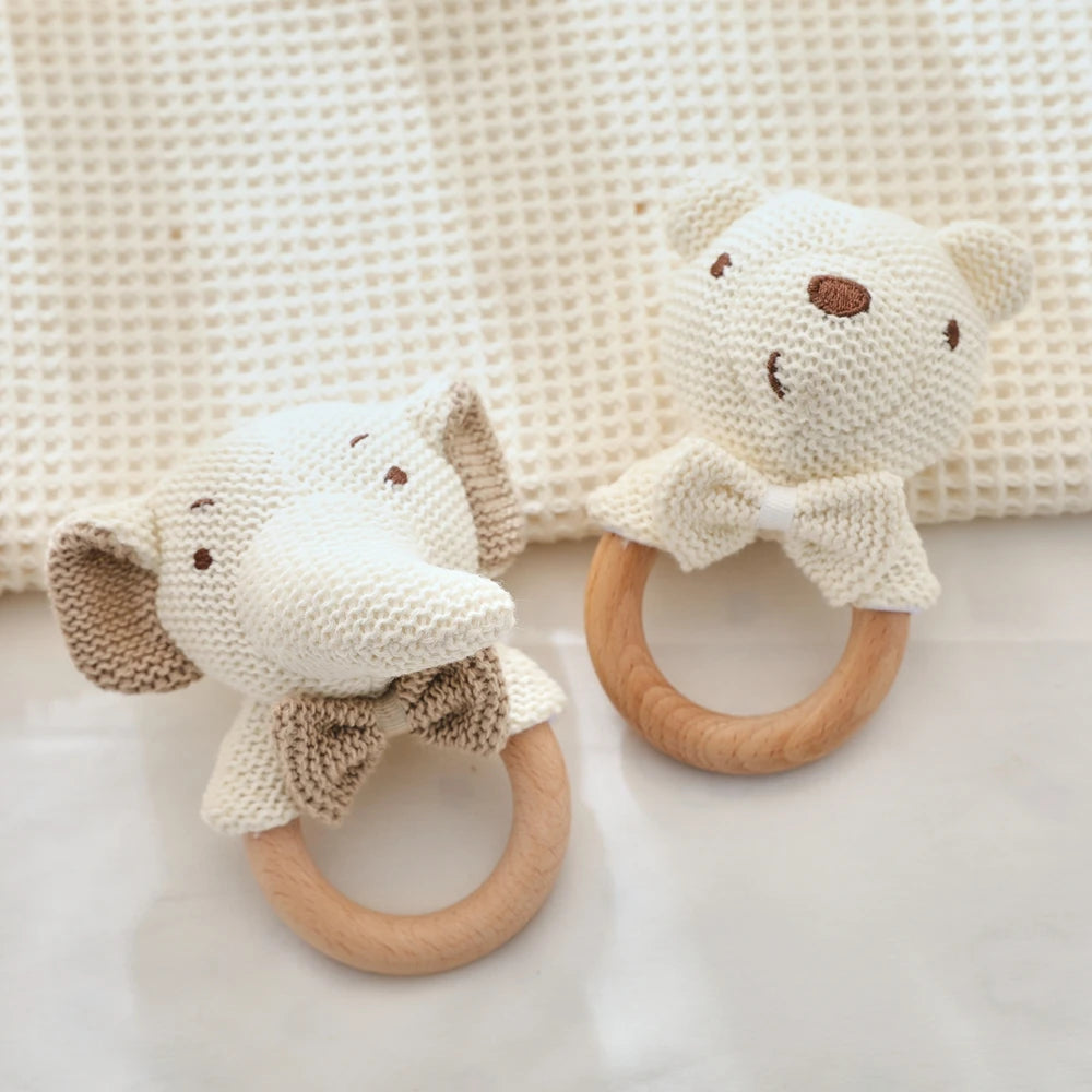 Natürliche Baby Rassel aus Holz mit süßem Bär Motiv-Yabubestshop