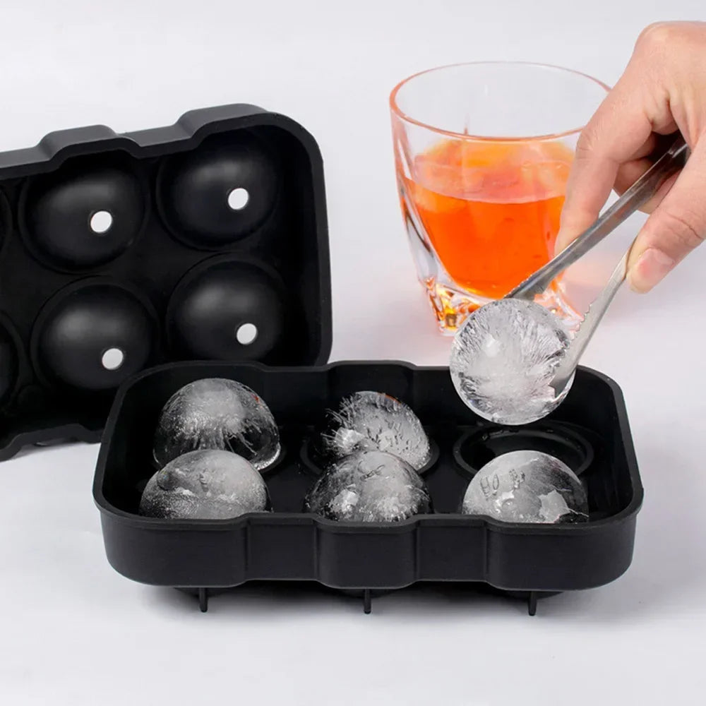 Große Eiswürfelschale aus Silikon mit Deckel – 4/6/8 Fächer für Whiskey - Cocktails