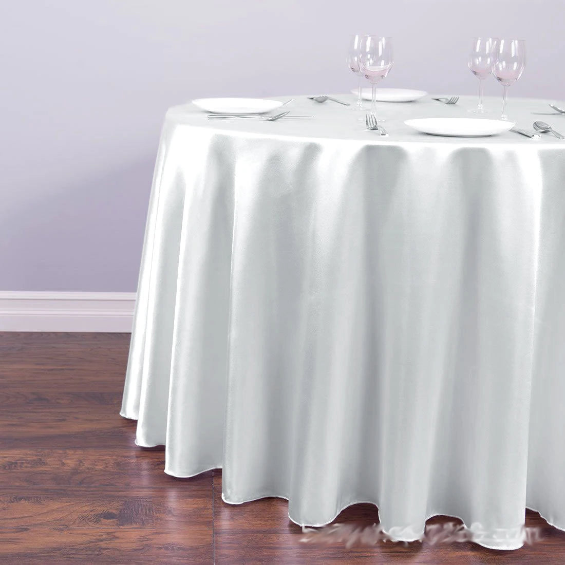 Elegante runde Satin Tischdecke für besondere Anlässe
