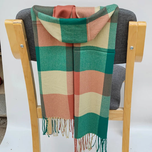 Vielseitiger Unisex Schal mit Karo Muster für alle Jahreszeiten