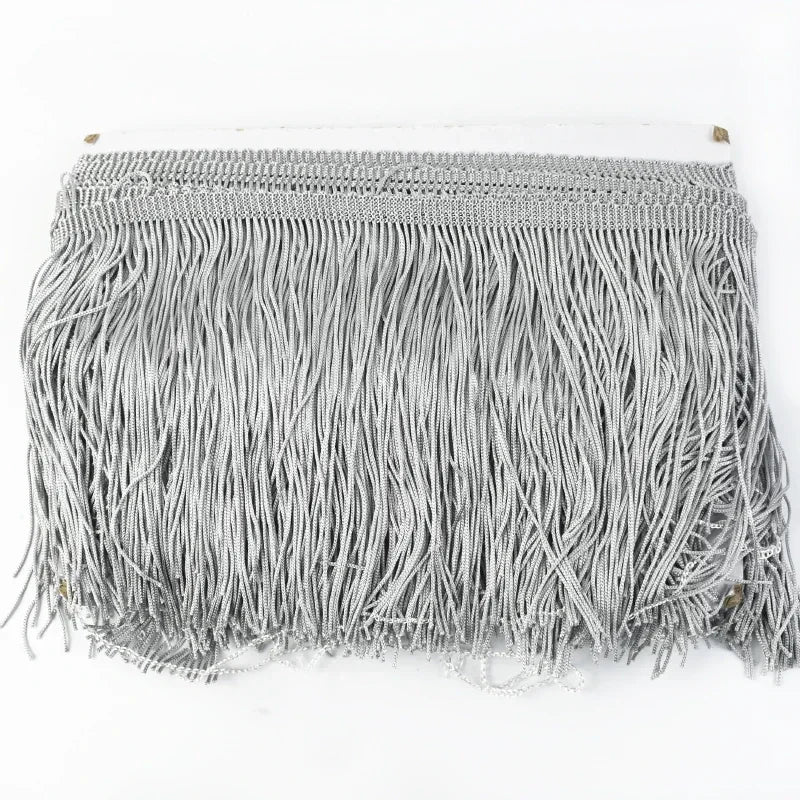 Dekorative Quastenfransen für Kleidung und Heimtextilien zum Nähen