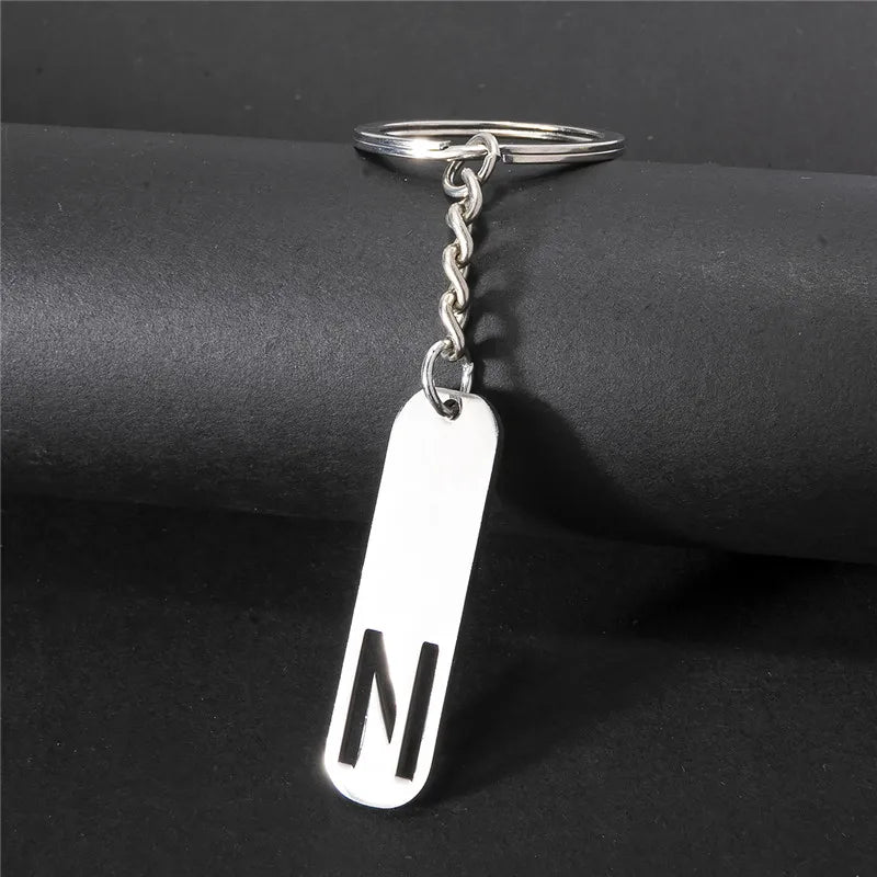 Edelstahl A-Z Buchstaben Schlüsselanhänger Metall Charm Unisex Geschenk